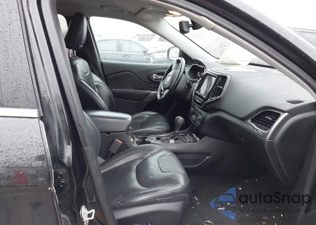 1C4PJLDB6KD433732: 44037185