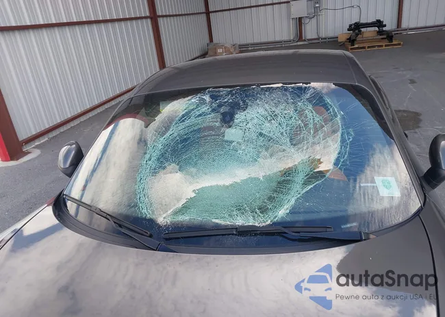 WP0AB2A86FK181875: 44037202