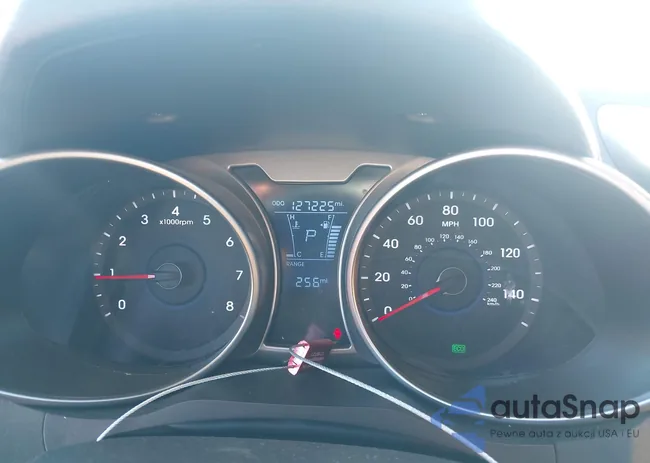 KMHTC6AD7GU261794: 44036472