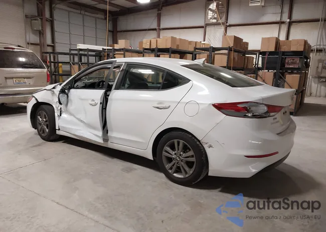 5NPD84LF0JH324880: 44036571