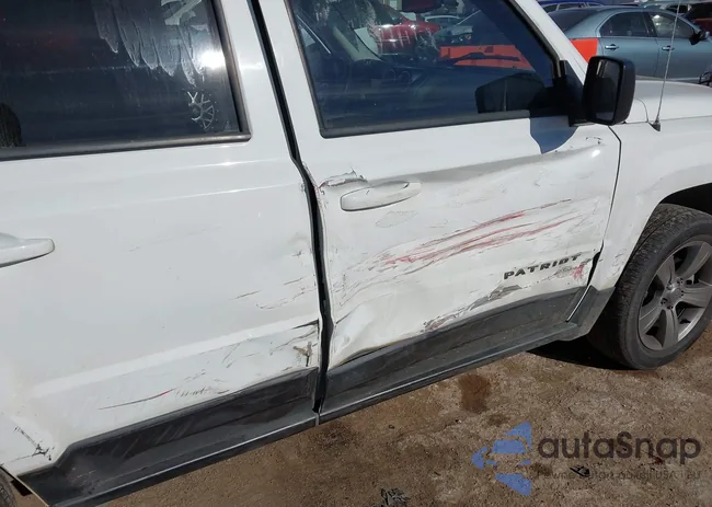 1C4NJPBA1HD120928: 44037643