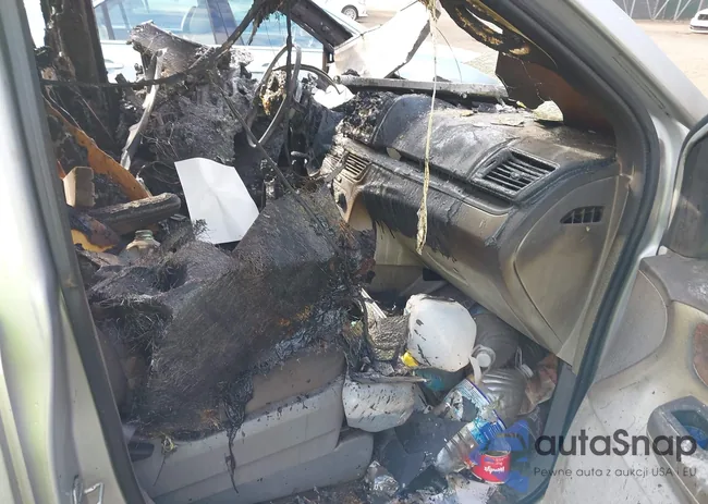 2V4RW4D17AR406760: 44037655