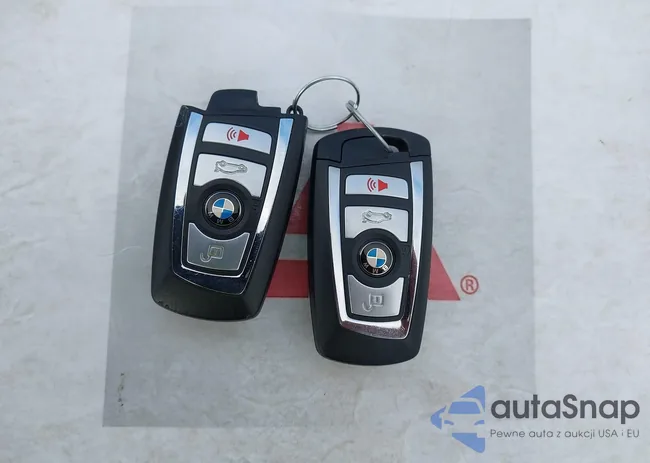 WBA5M4C54GD186828: 44037697