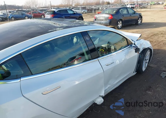 5YJ3E1EA2LF738040: 44037866