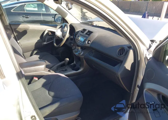 2T3RF4DV3CW247497: 44037887