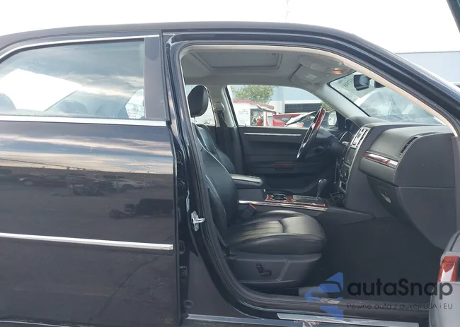 2C3LA63T39H525697: 44037948