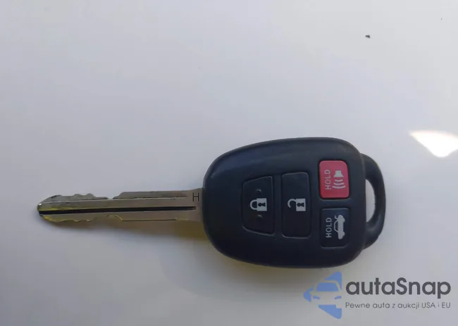 2T1BURHE8FC405152: 44037991