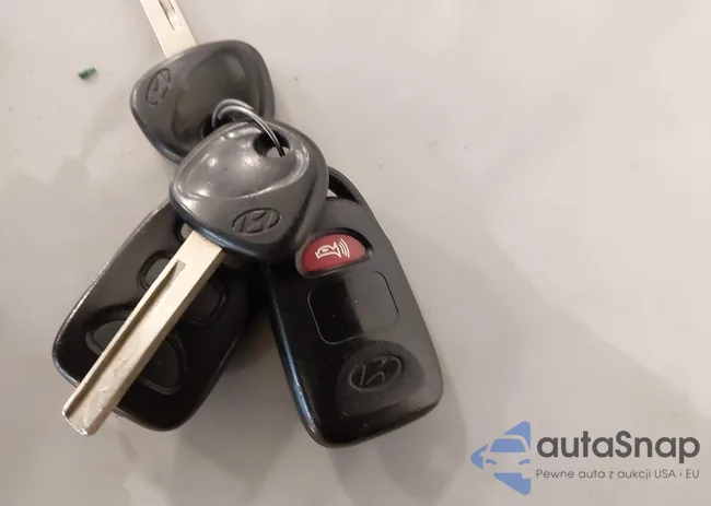 KMHTC6AD6GU274407: 44038032