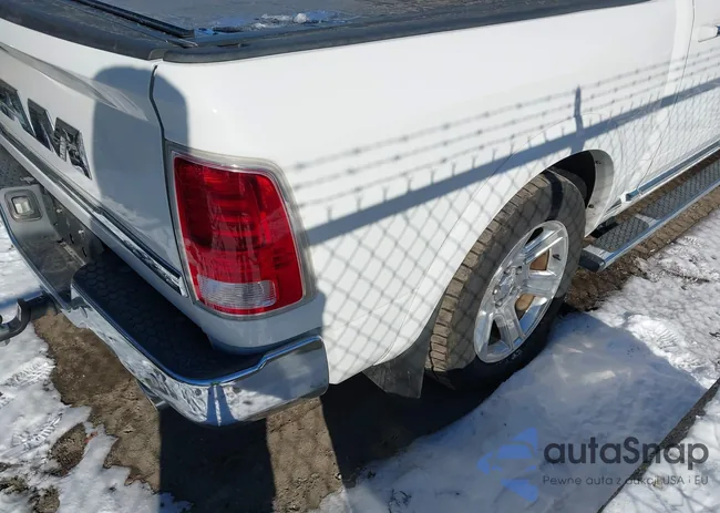 1C6RR7PT1GS137024: 44038111