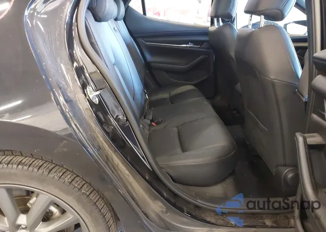 JM1BPAKL6M1338617: 44038156