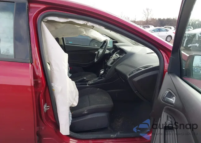 1FADP3F20GL251025: 44038194