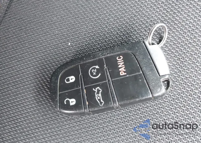 2C3CDXBG0HH579247: 44037315