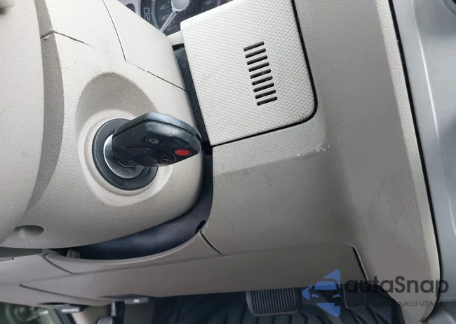 4M2CU29H58KJ39864: 44037512