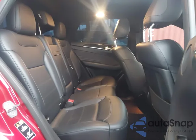 4JGED6EB0KA142137: 44037576