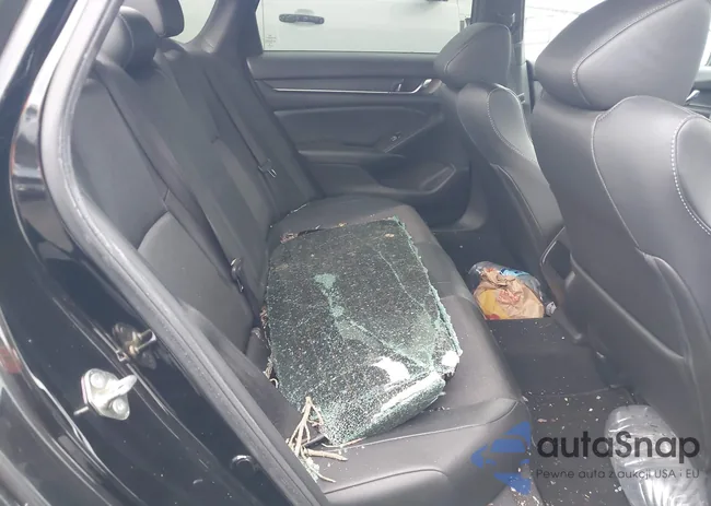 1HGCV1F32KA083421: 44037620