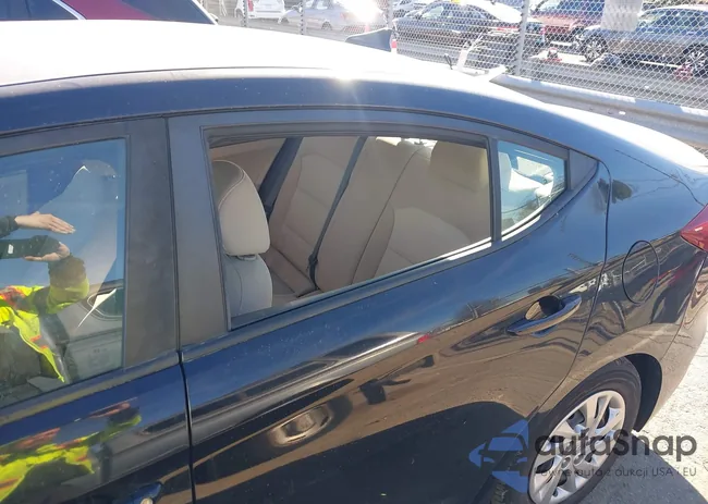 KMHD74LF6HU403131: 44038352