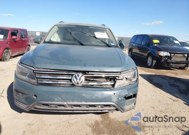 3VV1B7AXXKM096238: 44038430