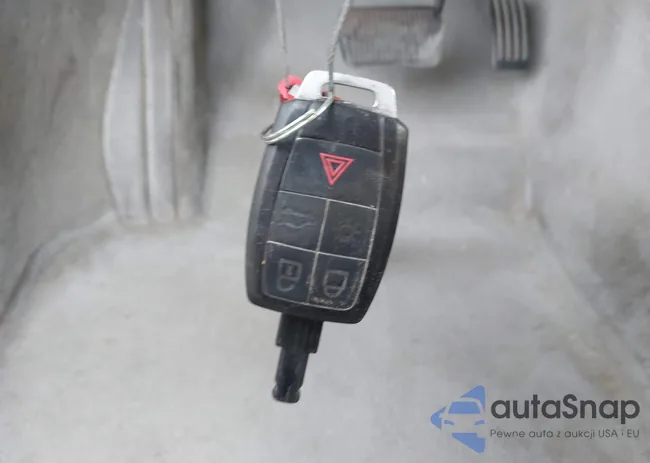 YV1672MC0AJ094439: 44039818