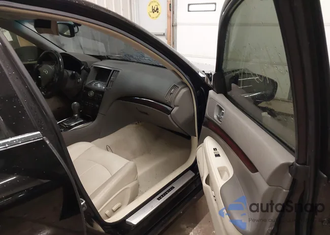 JN1CV6AR6DM758389: 44039970