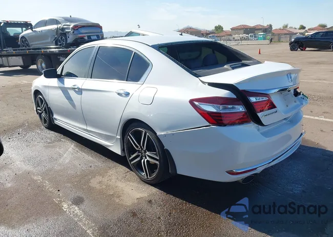 1HGCR2F1XHA022285: 44039235