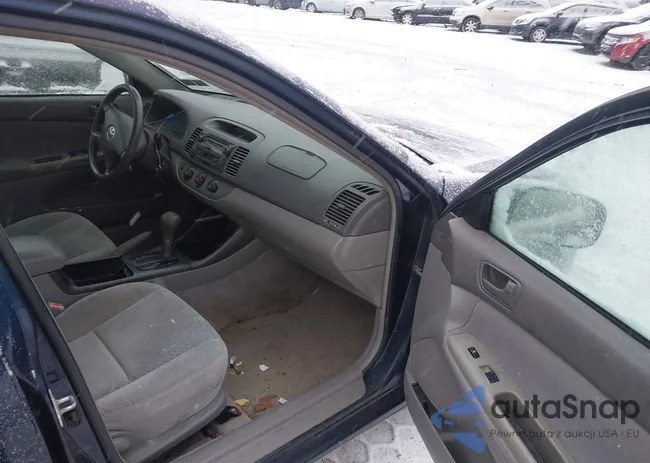 4T1BE32K03U183287: 44039328