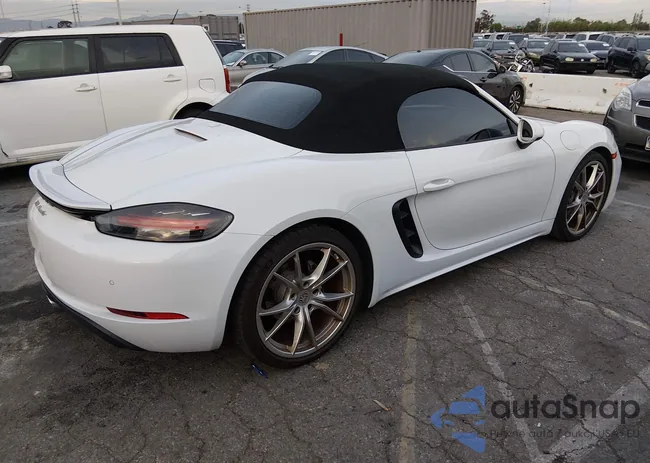 WP0CA2A80KS210969: 44039387