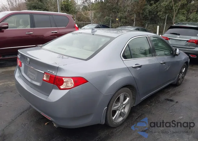 JH4CU2F66BC008371: 44039479