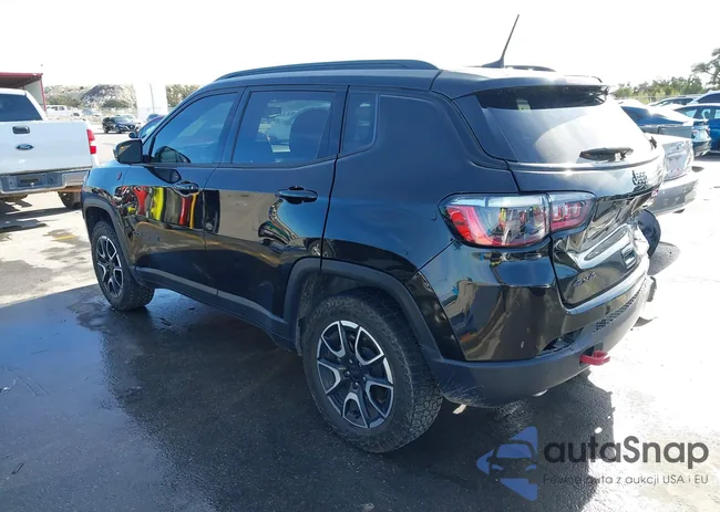 3C4NJDDN9RT116331: 44040657