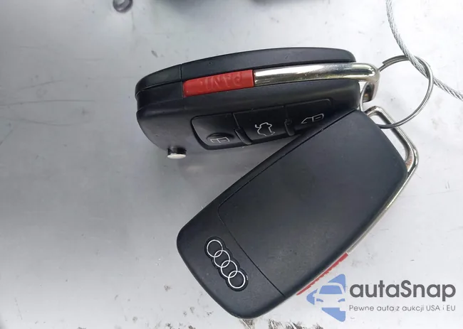 WAUJEGFF1K1017782: 44040692