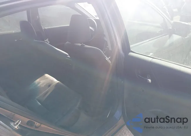 1HGCR6F57FA000865: 44040711