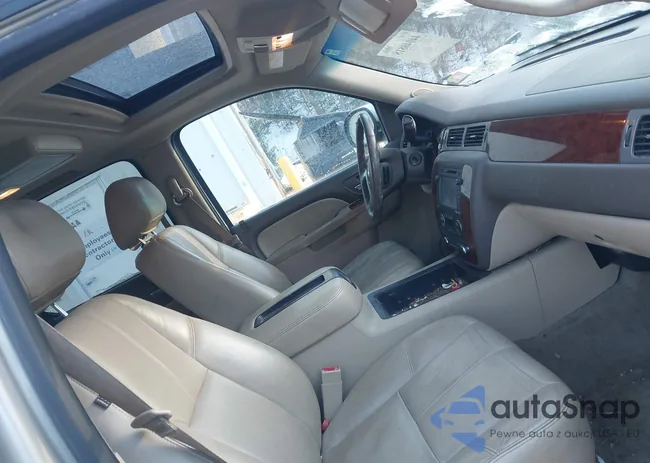 1GNSKJE72DR341388: 44040818