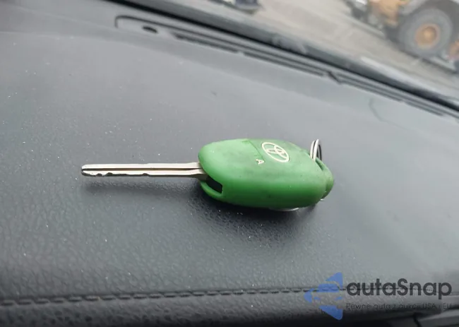 2T1BURHE0FC286187: 44040889