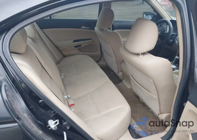 1HGCP2F31CA062402: 44040919