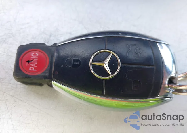 WDDGF56X58R028226: 44040926