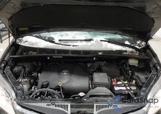 5TDYZ3DCXJS951884: 44040934