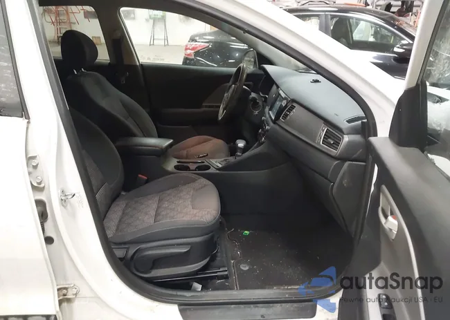 KNDCB3LCXH5085975: 44040999