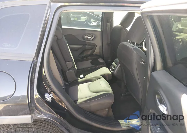 1C4PJLAB6GW282164: 44041080