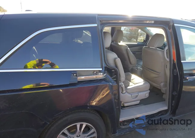 5FNRL5H64CB109040: 44041111