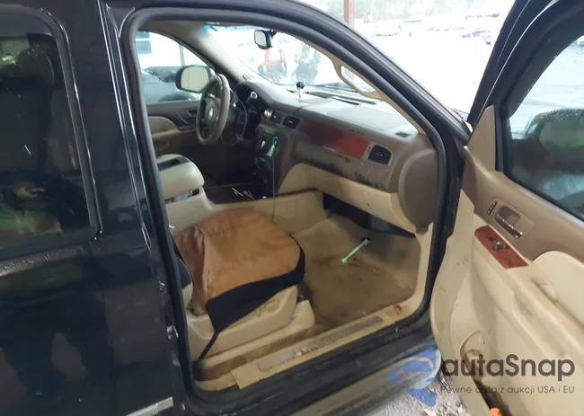 1GNSCKE04BR236810: 44041133