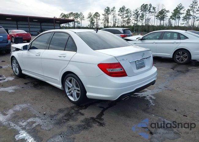 WDDGF8AB8EG203881: 44040237