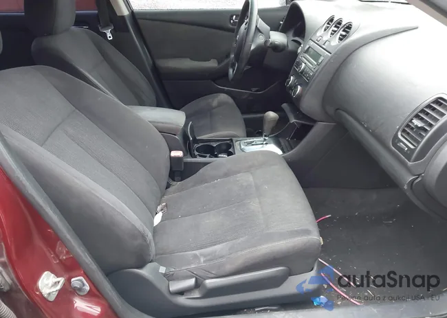 1N4AL2AP8CC147825: 44040256