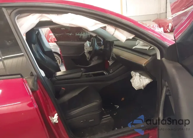 5YJYGDEE3MF180138: 44040297