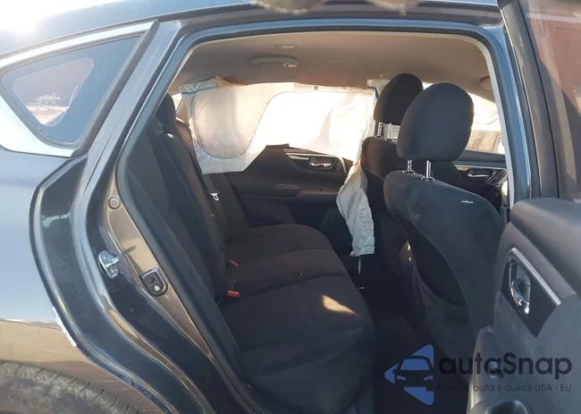 1N4AL3AP7EN348452: 44040317