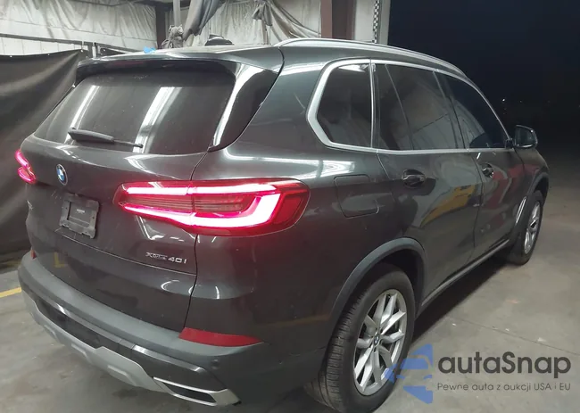 5UXCR6C01LLL76581: 44040617