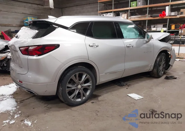 3GNKBLRS4LS697881: 44041709