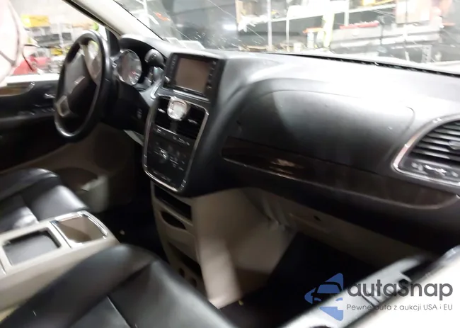 2C4RC1BG5ER438203: 44041764