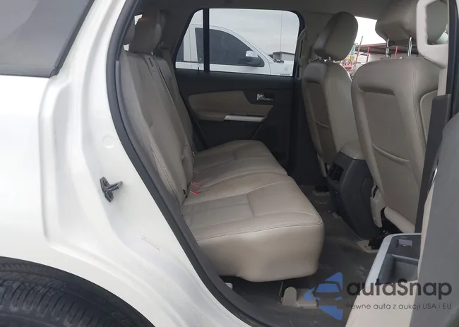 2FMDK3JC1CBA90702: 44041813