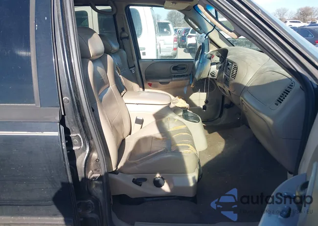 1FTRW07LX2KC79826: 44041885