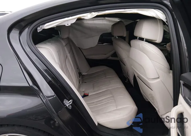 WBAJB9C5XJB034766: 44042060