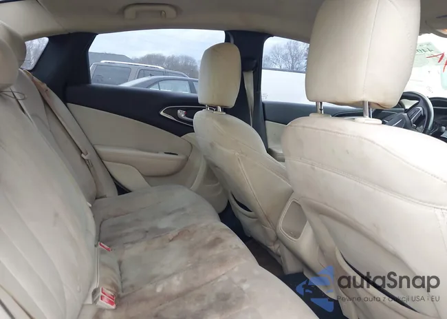 1C3CCCAB0FN637752: 44042096